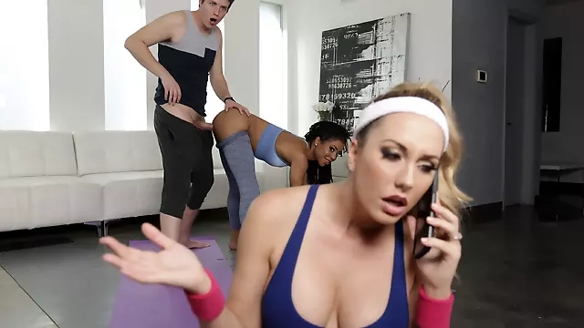 Perverted babes Brett Rossi and Kira Noir in 3some breathtaking porn clip