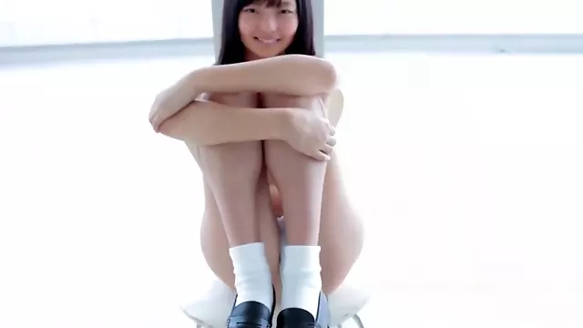 Kasumi Kobayashi Jav Idol Debut Gives You A Peak At Her