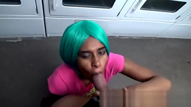 Fuck Stranger Ebony Teen Cute Amateur Blowjob Public In Laundromat Head 18