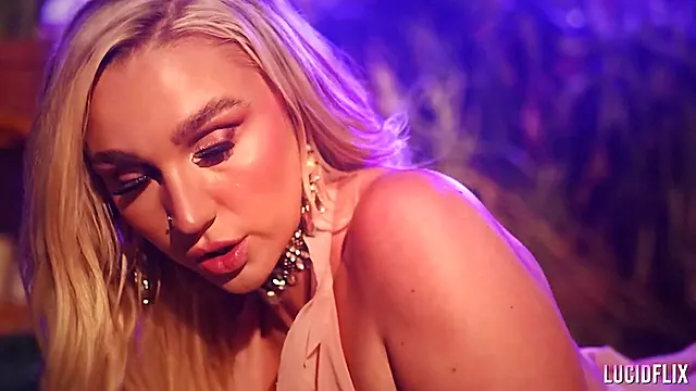 Kendra Sunderland In Nightshade