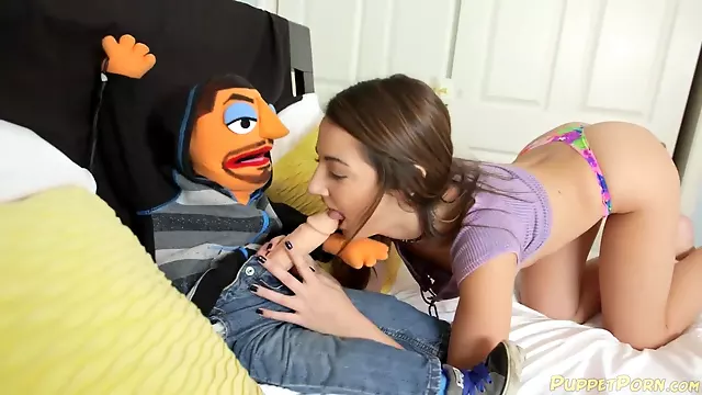 Kingz Of Pop - Huge Facial For Lily Adams: Puppetporn Kingzofpop On Insta