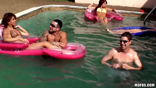 Real Slut Party - Florida Doesn't Wait For Summer 1 - Big Tits