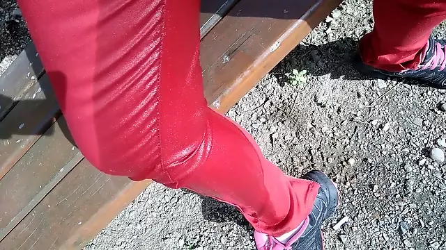 Hot slut pissing on her new tight jeans