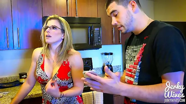 Cory Chase mom gives way to sextortion
