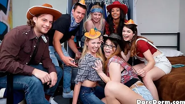 Brünette Lange Beine, Titten Group, Young Sex Partys, Teen Auf Lesbenparty, Lesben Pussy, Teen Lesben Muschischleim