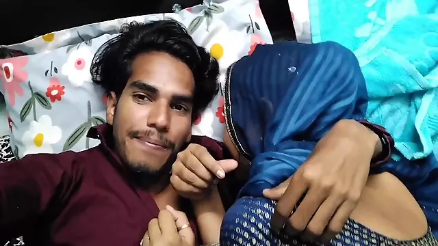 India Desi, Amatir Kamera Web, Orang India Amatur, Isteri India, Sex India Tua, Please Gangbang My Wife