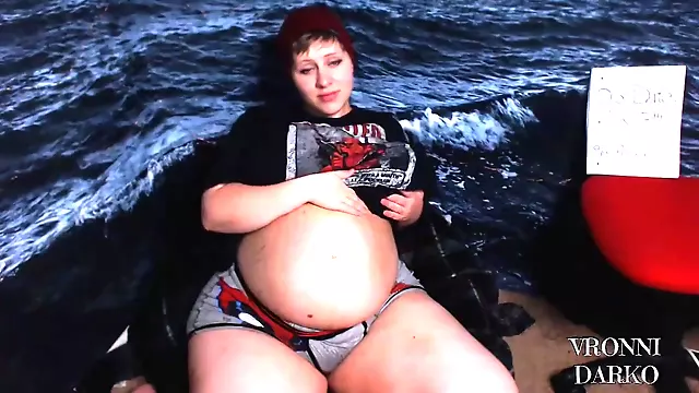 Stunning pregnant bares her huge belly and boobs