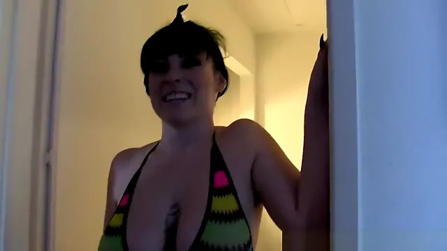 Emo Whore Flashes Tits