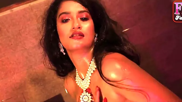 बहुत सुन्दर किशोरी, हिंदी सेक्सी वीडियो, सेक्सी चुत, कामुक इंडियन, एकल हस्तमैथुन, इंडियन छोरी