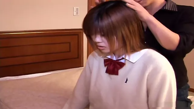 Hot schoolgirl, Ichigo Kinoshita is posing and teasing